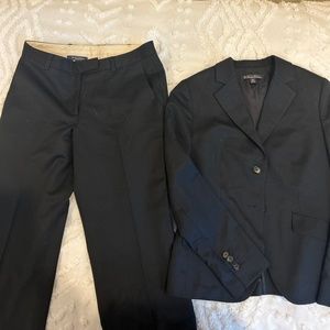 Brooks brothers women’s suit